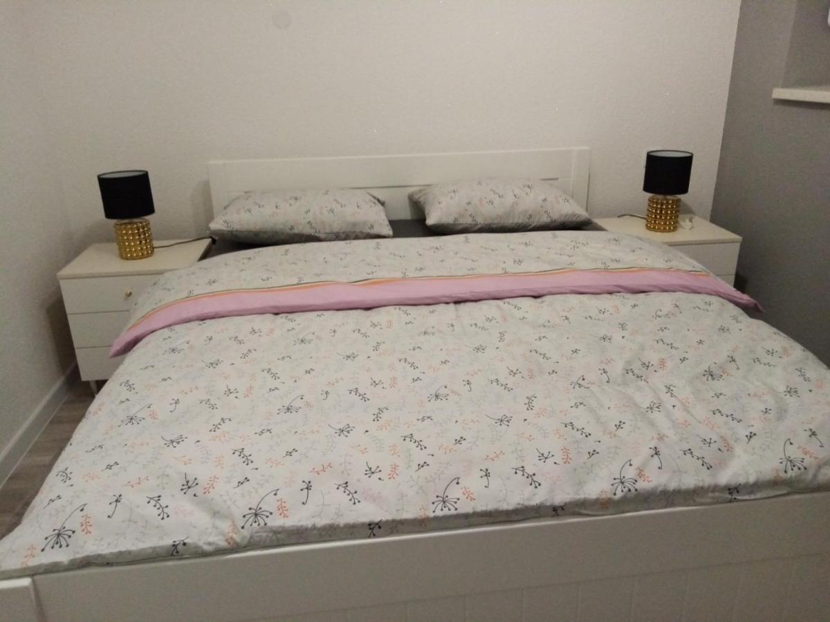 Apartman Cetojevic บันยาลูกา ภายนอก รูปภาพ