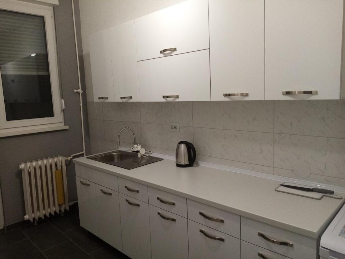 Apartman Cetojevic บันยาลูกา ภายนอก รูปภาพ